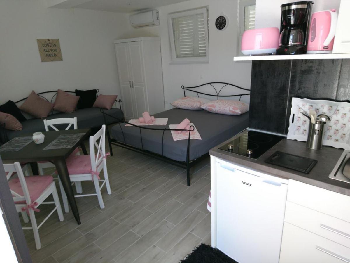 Nessa & Meli Lägenhet Makarska Exteriör bild